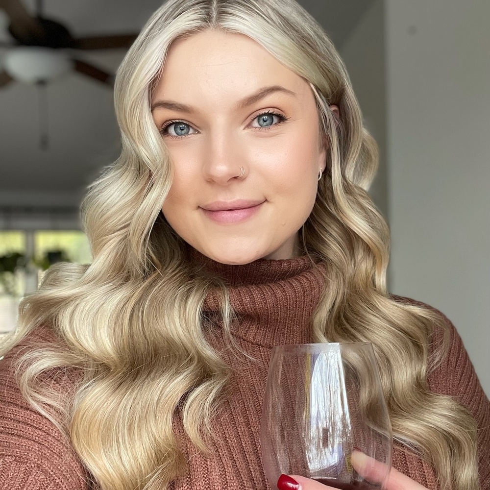 Meet your Posher, Meeka